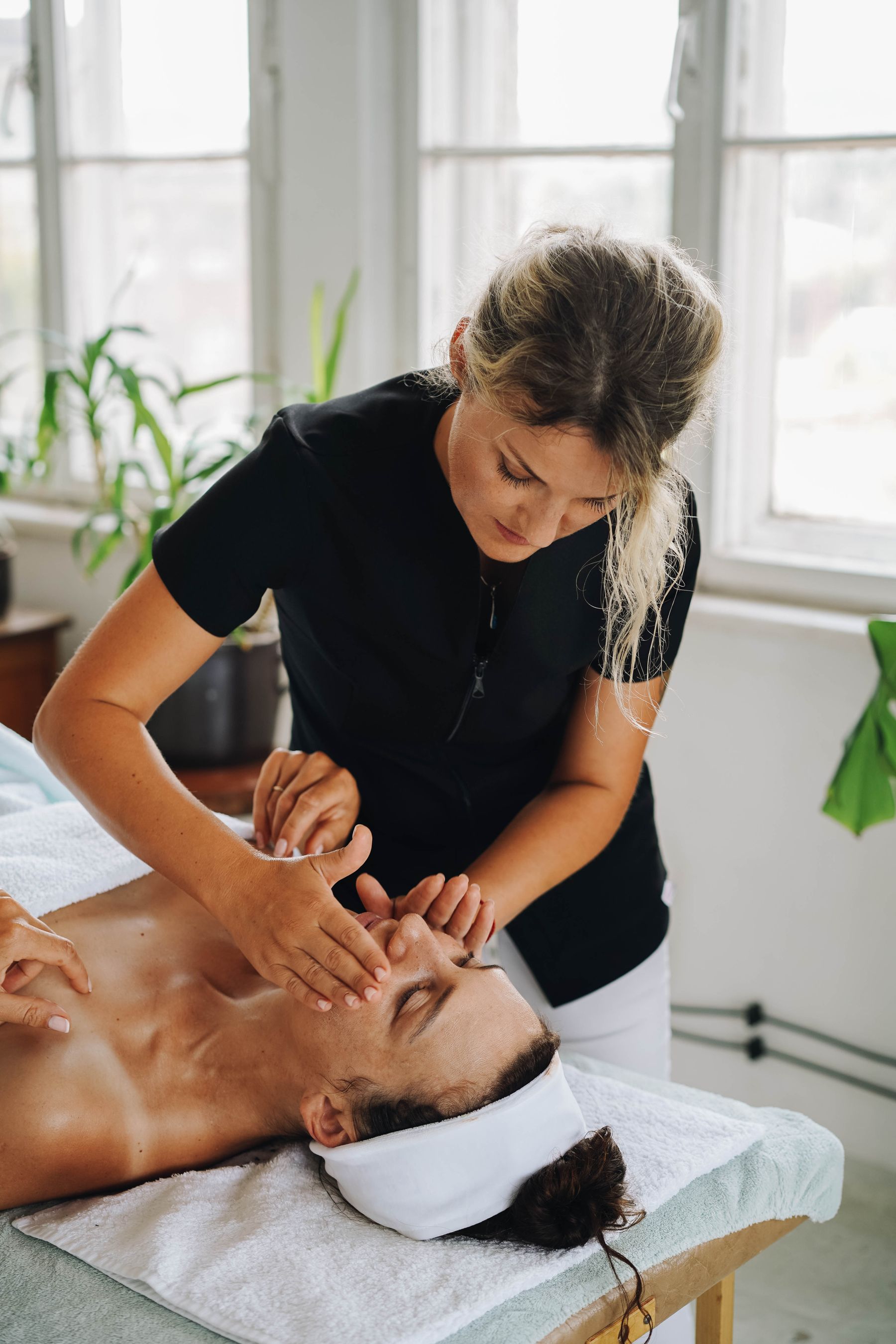 Symbolbild: wohltuende Gesichtsmassage